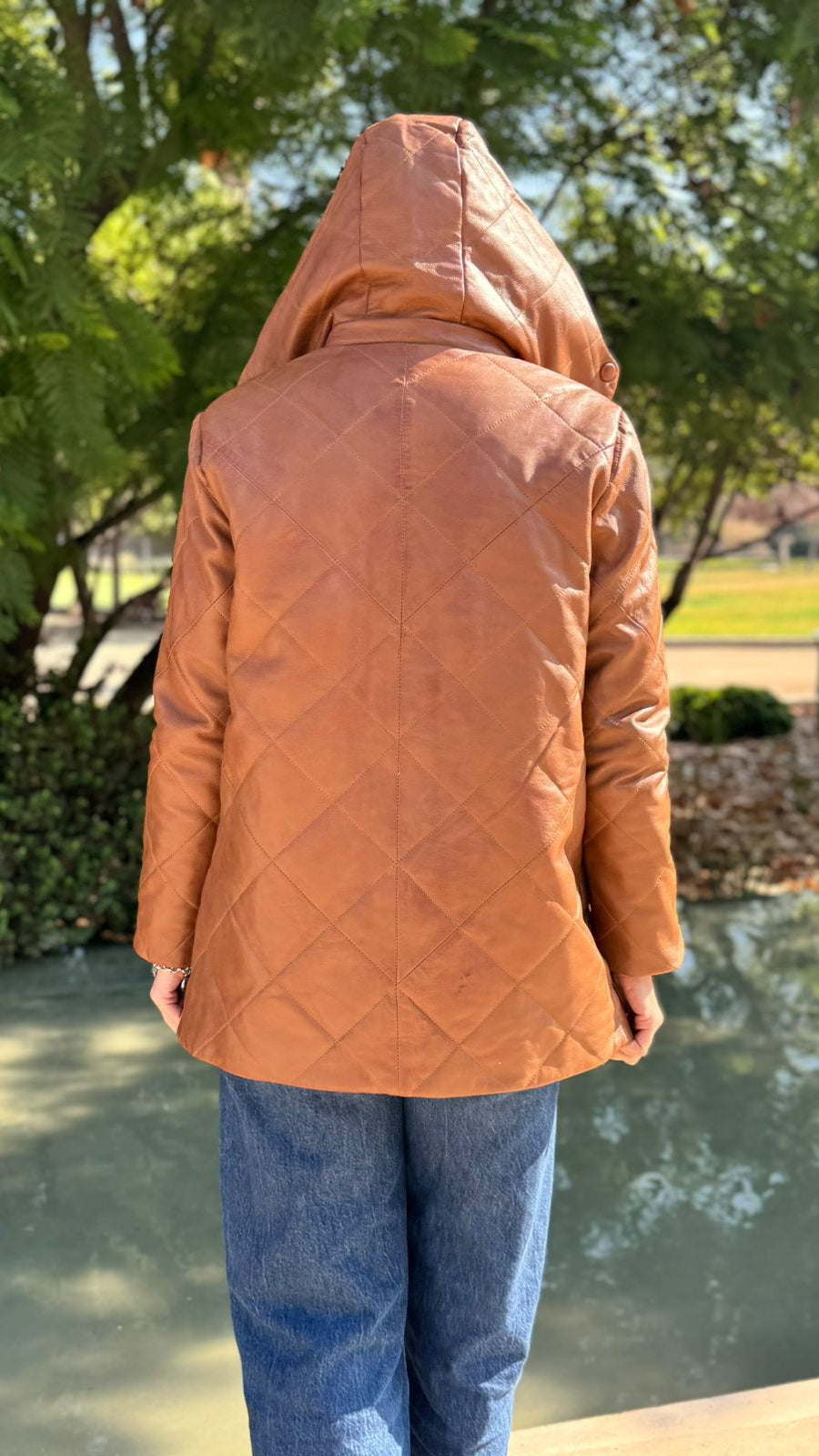 Laos Leather Puffer Camel